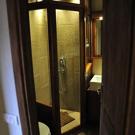 Galerija Two Nocleg ze śniadaniem