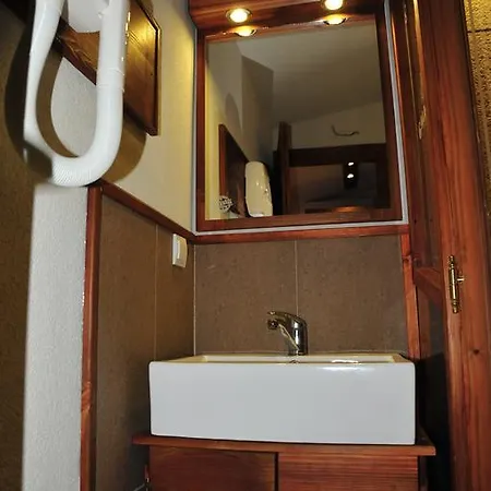 Galerija Two Nocleg ze śniadaniem